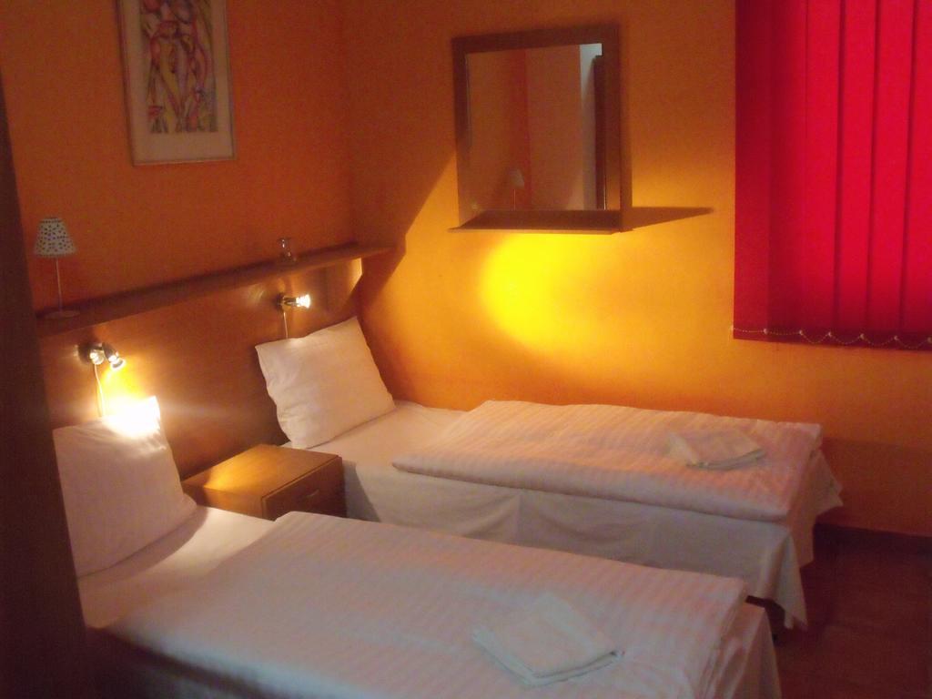 Abadszaloki Vitorlas Vendeghaz Hotel Cameră foto