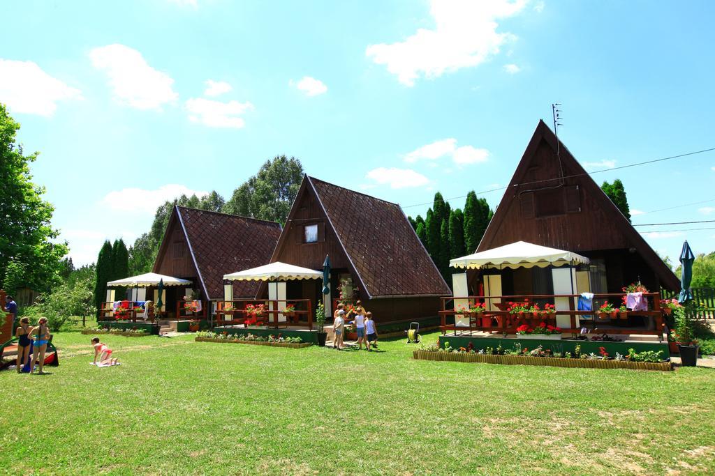 Abadszaloki Vitorlas Vendeghaz Hotel Exterior foto